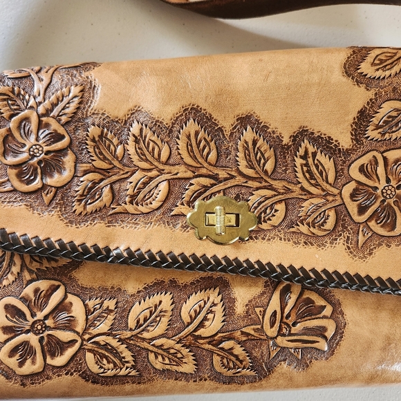 Vintage 1970s Ostrich Tooled Floral Leather Shoulder Bag Purse Boho Festival 70s - Picture 2 of 10